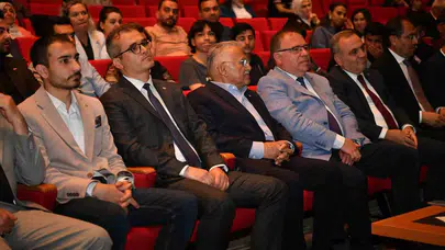 Gelecek nesilleri korumak için Kayseri’de seferberlik: Uzmanlar bağımlılığa karşı bilimsel reçeteyi sundu