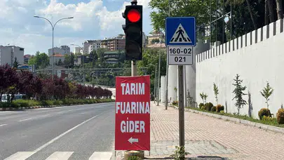 Bilecik’te fuar heyecanı gölgelendi: Trafik güvenliğini hiçe sayan reklamlar isyan ettirdi