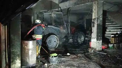 Bafra’da gece yarısı kabusu: Sanayi sitesindeki iş yerinden geriye sadece küller kaldı