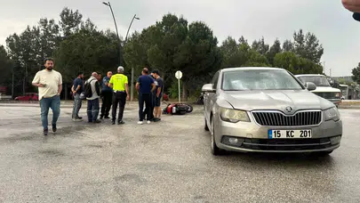 Burdur’da akşam trafiğinde korkutan kaza: Kavşakta çarpışan motosikletli yaralandı