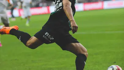 Kocaelispor’da duygusal veda: Kaptan Ahmet Oğuz bayrağı devrediyor