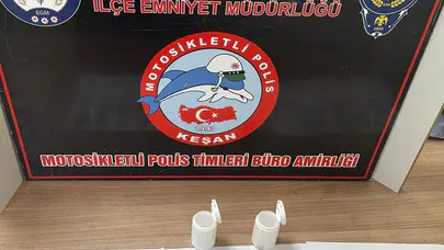 Keşan'da trafik denetimi kabusa döndü: Ehliyetsiz sürücünün üzerinden cephanelik çıktı