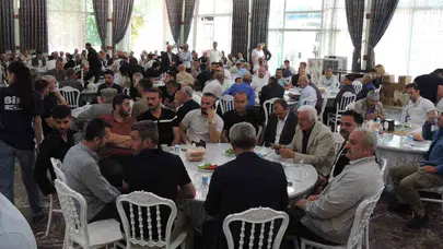 Mardin’de bir yıllık küslük dualarla bitti: Boz aileleri el sıkışarak barıştı