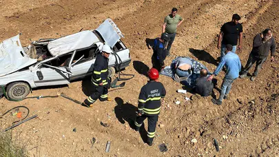 Gediz yolunda can pazarı: Takla atan otomobilde sıkışanları itfaiye kurtardı