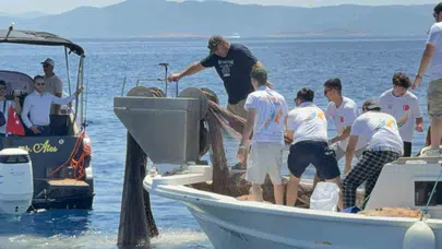 Bodrum’un mavi sularında büyük temizlik: Hayalet ağlar temizlendi, 25 bin levrek özgürlüğüne kavuştu