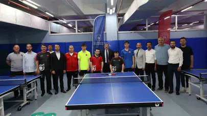 Ay-yıldızlı forma için ter dökecekler: Samsun’un gururu özel sporculara Vali Tavlı’dan tam destek