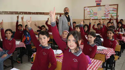 Van’da Bir Öğretmen, Bir Dünya Şampiyonu: İmkansızlıkları Başarıya Dönüştüren Hikaye
