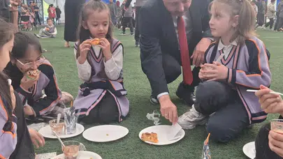 Çıldır’da okul bahçesi lezzet durağına dönüştü: Velilerden eğitime tatlı destek