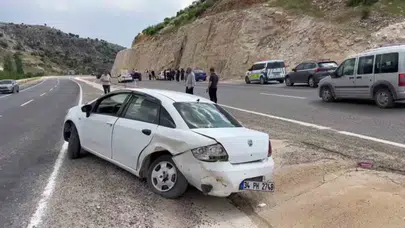 Besni’de trafik kâbusu: Deprem konutları yolunda iki araç birbirine girdi