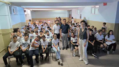 Minik öğrencilere hayat dersi: Bandırma’da okul bahçesi sağlık kampüsüne dönüştü