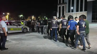 Gediz’de zehir tacirlerine geçit yok: Şafak vakti 28 kişi kıskıvrak yakalandı