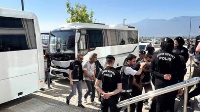 Zehir tacirlerine 4 ilde büyük darbe: Adliye koridorlarında hareketli saatler