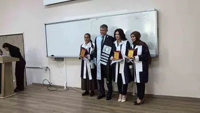 Iğdır Üniversitesi’nde gurur günü: Edebiyatın genç kalemleri diplomalarını aldı