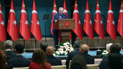 Erdoğan’dan siyasette "kayıkçı kavgası" uyarısı: Bizim gündemimiz Türkiye Yüzyılı