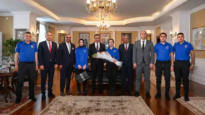 Adalet sisteminin gizli kahramanlarını ağırladı: Vali Baruş'tan infaz personeline teşekkür