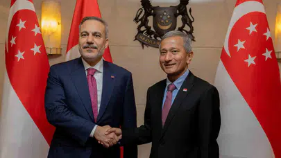 Diplomasi trafiğinde kritik durak: Hakan Fidan Singapur’da üst düzey temaslarda bulundu
