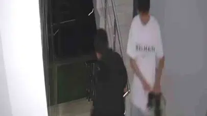 Hatay'da pes dedirten hırsızlık: Çaldıkları ayakkabıları tek tek incelediler