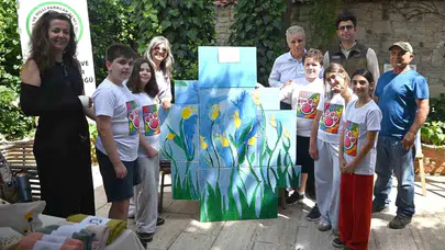 Sadece Kuşadası topraklarında hayat bulan nadide çiçek: Tülüşah sanatla korunuyor