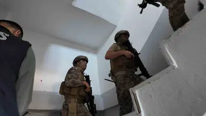 Sosyal medyada silah şovu yapanlara Adıyaman’da geçit yok: 14 kişi kıskıvrak yakalandı