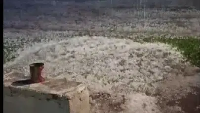Kars’ta gece yarısı kış provası: Gökyüzünden yağan buz kütleleri köyü savaş alanına çevirdi
