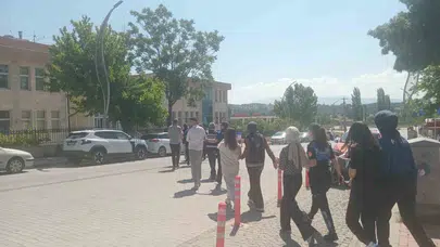 Gediz’de şafak operasyonu: Uyuşturucu tacirlerine ve kullanıcılarına geçit yok