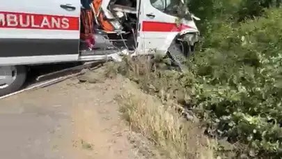 Kandıra’da yürekleri ağza getiren kaza: Ambulans kontrolden çıktı, facianın eşiğinden dönüldü