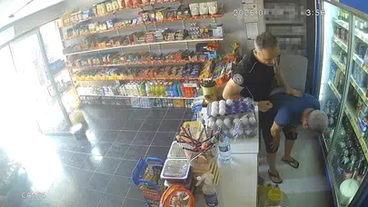 Bakkal dükkanında ölümle burun buruna geldi: Müşteri olarak giren polis hayatını kurtardı