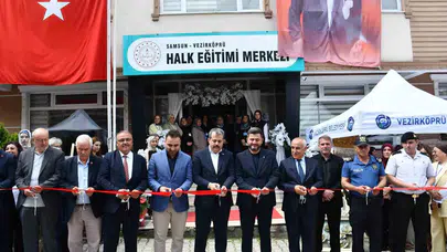 Vezirköprü’de marifetli eller görücüye çıktı: Bir yılın emeği sanat şölenine dönüştü