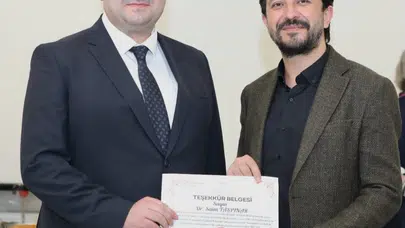 Beyaz önlükte büyük gün: Kütahya Şehir Hastanesi’nde bir uzman daha yetişti