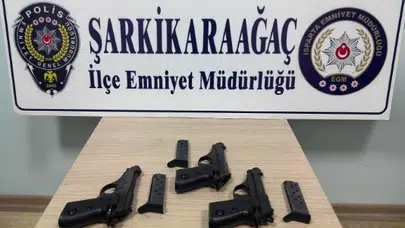 Isparta'da emniyetin radarına takıldılar: Ruhsatsız silahlara geçit yok