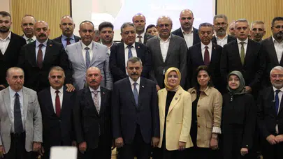 Çorum’un vefası Bakan Çiftçi’yi duygulandırdı: İlk göz ağrım dedi, beratını aldı