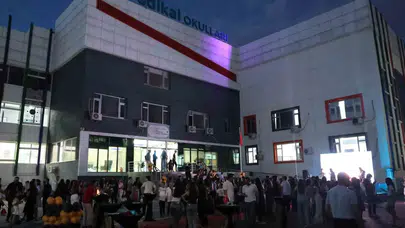 Diyarbakır’da mezuniyet coşkusu: Radikal Eğitim Kurumları öğrencileri geleceğe uğurladı