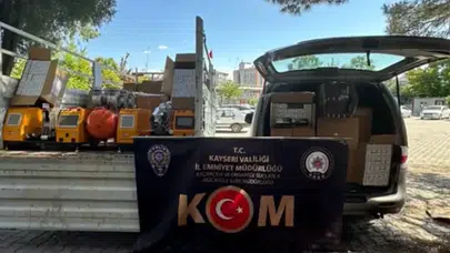 Kayseri’de kaçak sigara operasyonu: Evini üretim merkezine çevirmiş