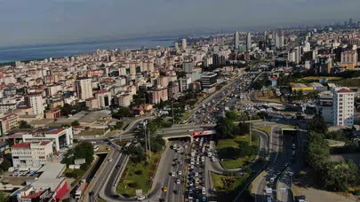 Tatil bitti, İstanbul trafiği kilitlendi: D-100’de sabah mesaisi kabusa döndü