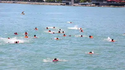 Denizcilikte sıra dışı mezuniyet: Diplomalar dalgaların arasından toplandı