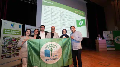 İhlas Koleji'nden dünyaya yeşil mesaj: Çevre karnesi uluslararası ödülle tescillendi