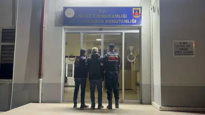 Çatı katında saklanırken yakayı ele verdi: 27 yıllık firari adalete teslim edildi