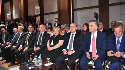 Kars’ta tarihi zirve: Türk ve Ermeni iş dünyası yeni bir dönemin kapısını araladı