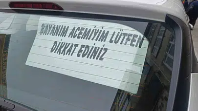Trafikte korna tacizine yaratıcı çözüm: Acemi sürücüden herkesi gülümseten uyarı