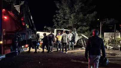 Lüks pikap tırın dorsesine ok gibi saplandı: Bolu’da ortalık savaş alanına döndü