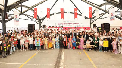 Sultangazi'de geleceğin mucitleri görücüye çıktı: 66 okulun projeleri tam not aldı