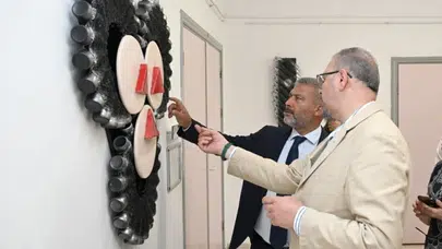 Sessiz dünyaların renkli dışavurumu: EEYO öğrencileri yılın yorgunluğunu sanatla taçlandırdı