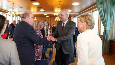 Helsinki’de duygusal buluşma: Kurtulmuş, Tatar Türklerinin asırlık direnişine dikkat çekti