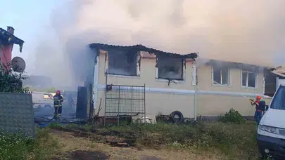 Kızılbayır'da korku dolu anlar: Ahşap ev küle döndü