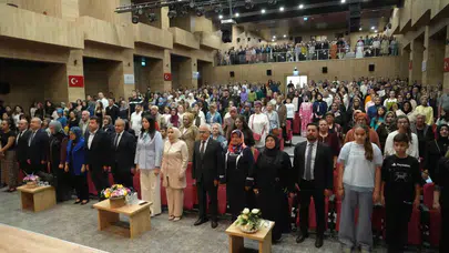 Anadolu’nun zarafeti podyuma taştı: Niğde’nin gizli kalmış motifleri modern tasarımlarla yeniden hayat buldu