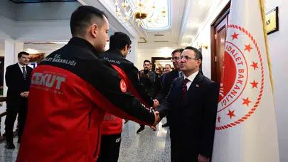 Adalet Bakanlığında mesai bayramlaşmayla başladı: Hedef "Adaletin Yüzyılı"