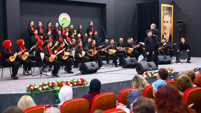 Genç yetenekler sahnede devleşti: Türk müziğinin geleceği İlkadım’da emin ellerde