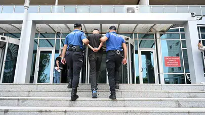 Yurt dışından gelen uçağa şafak operasyonu: Kırmızı bültenle aranan firari havalimanında kıskıvrak yakalandı