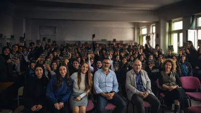 Diyarbakır’dan dünyaya açılan kütüphane projesi: 3 kıtayı kitaplarla birleştirdiler