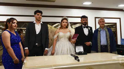 Unutulmaz bir tarih için nikah salonlarına koştular: Şahinbey’de 106 çift "evet" dedi